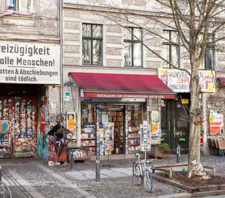 Solidarität mit den drei gecancelten Buchhandlungen: Makuliert Weimer!